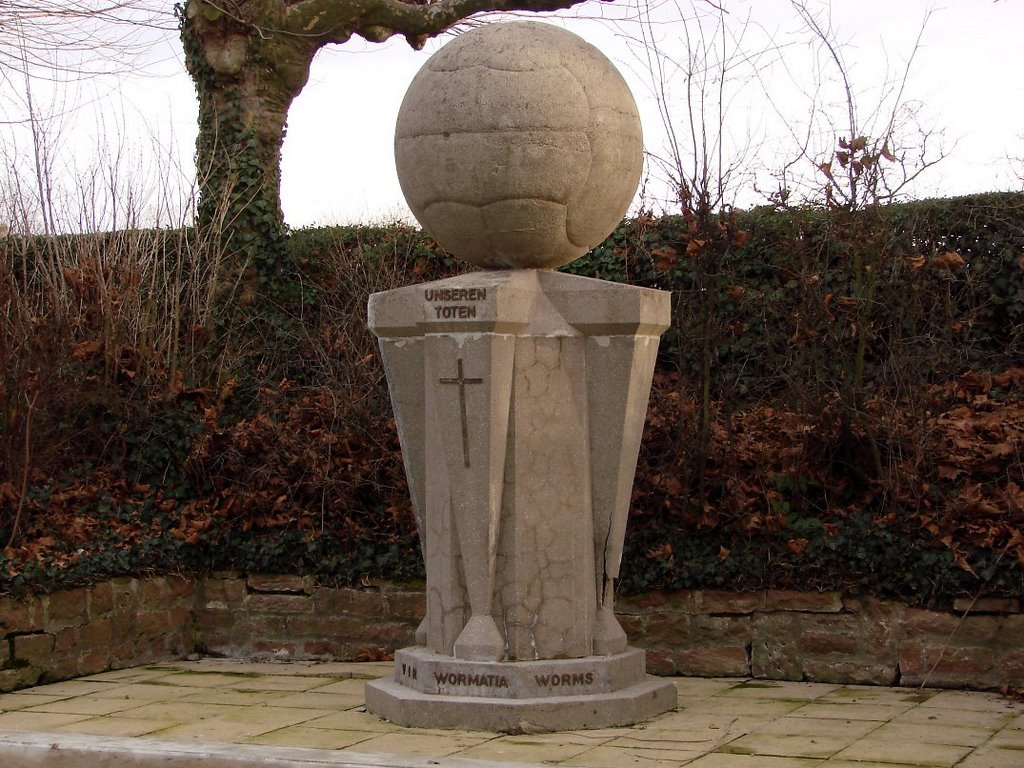 Wormatia- Ehrendenkmal by Meierhofer