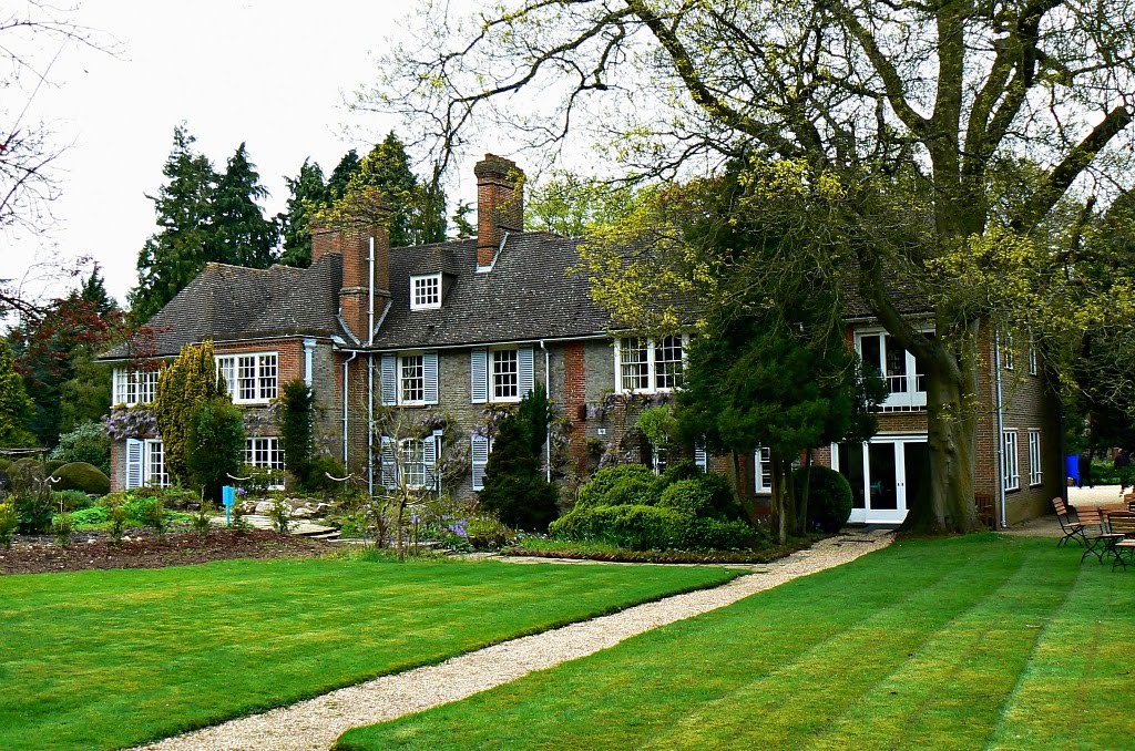 South elevation, Nuffield Place, Nuffield, Oxfordshire by Brian B16