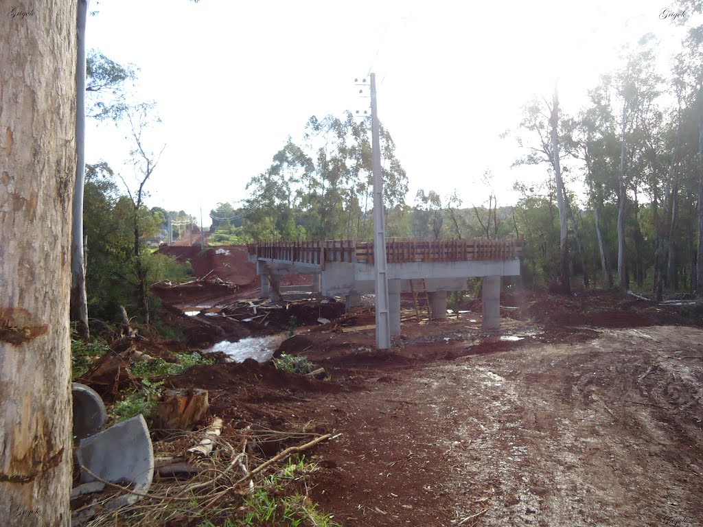 (630) Construção da Ponte sobre o lageado são José na Avenida Deputado Federal Ernesto José de Marco Chapecó SC 29 04 2012 by grigolo