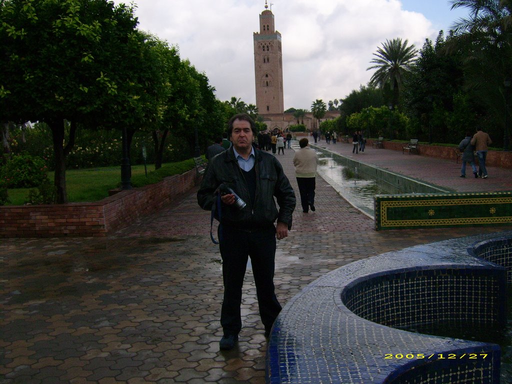 Marruecos=Marrakech=Jardines P.Bahia y Coutoubia by j.sole