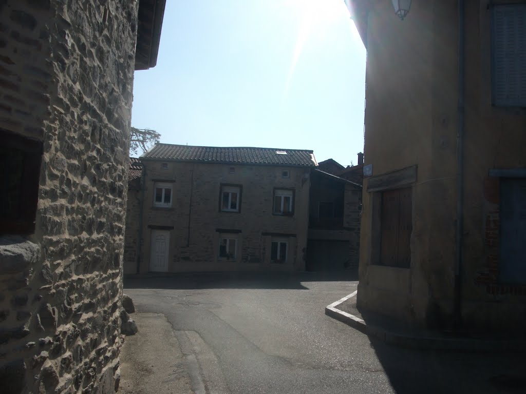 Carrefour des rues de l'Église et de la Mairie, Saint-André-la-Côte by Salomon BARZILAI & Jerome IBY