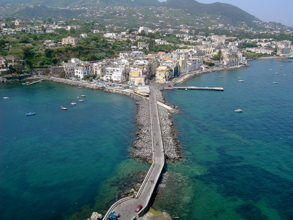 Ischia -Stadtansicht Porto by dhtneuschwander