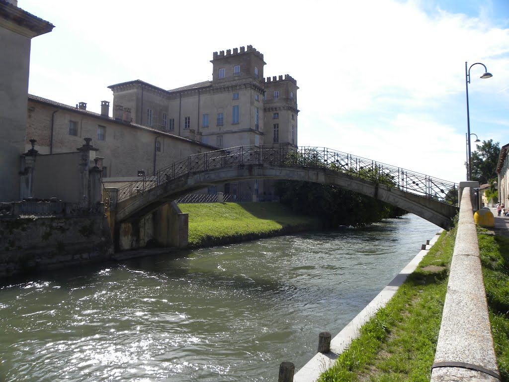 ROBECCO SUL NAVIGLIO villa GAIA il PONTE degli SCALINI by giuseppe trombì