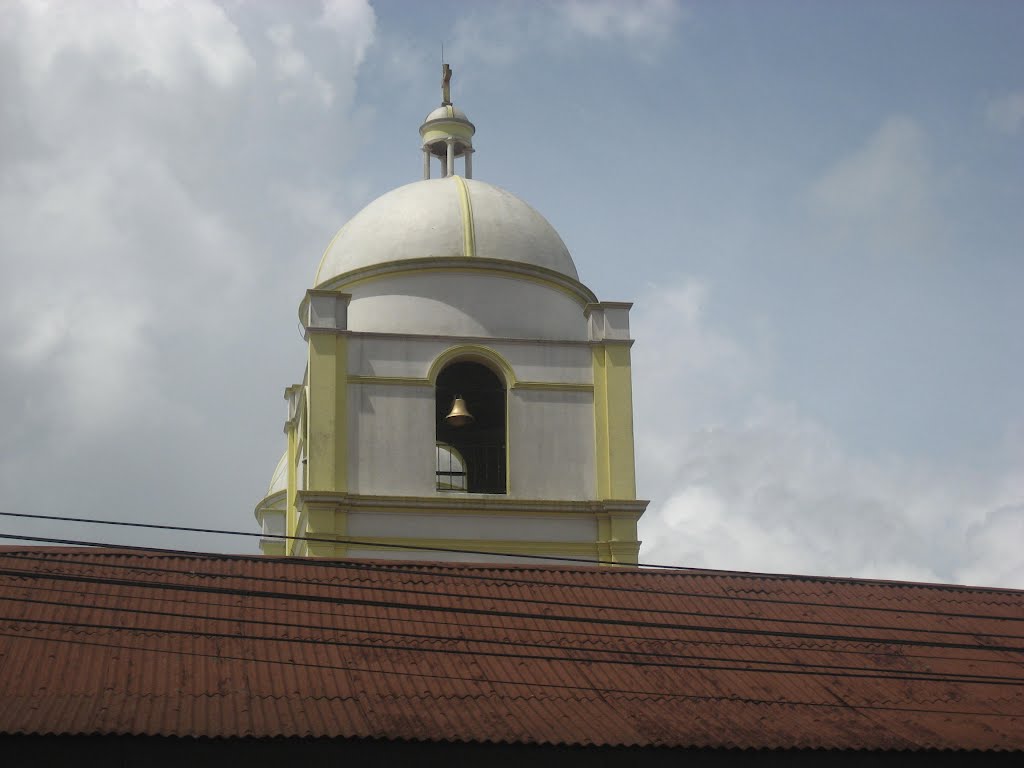 Campanario de Catedral San Juan de Jinotega by Erasmo Silva