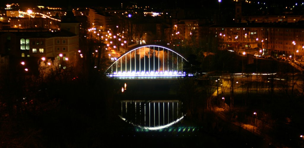 Puente de las Oblatas by n3x