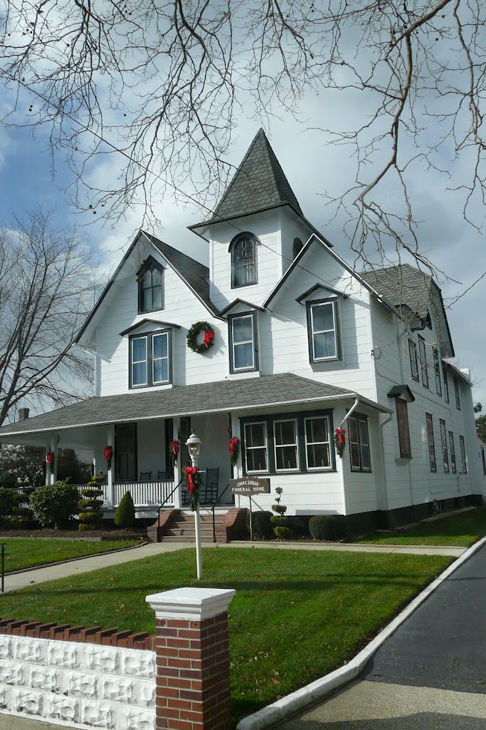 James Hildreth House at 815 Washington Street. Built 1885. Cape May NJ (pic 12/08) by Geraldine Clark