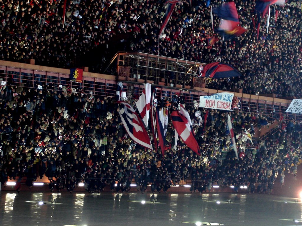 Stadio o palaghiaccio? by © mauritrebbio