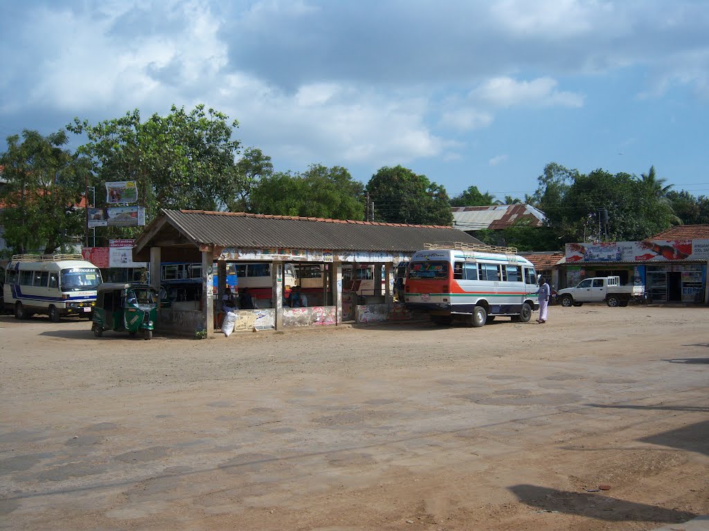 Atchuvelli Bus Stand - Sri Lanka by Mohan Ayadurai