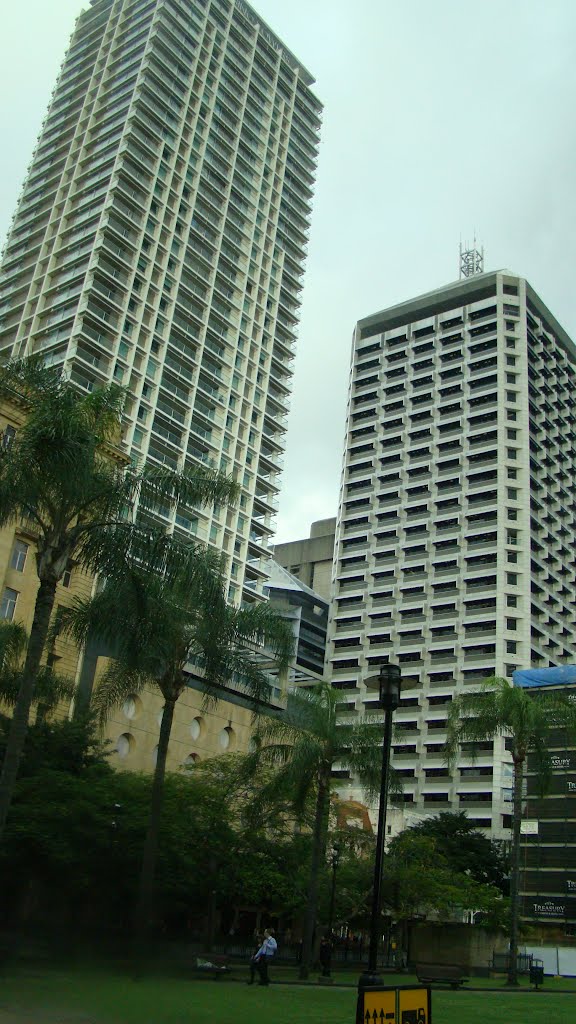 Brisbane, Queensland by Adnan Haleem