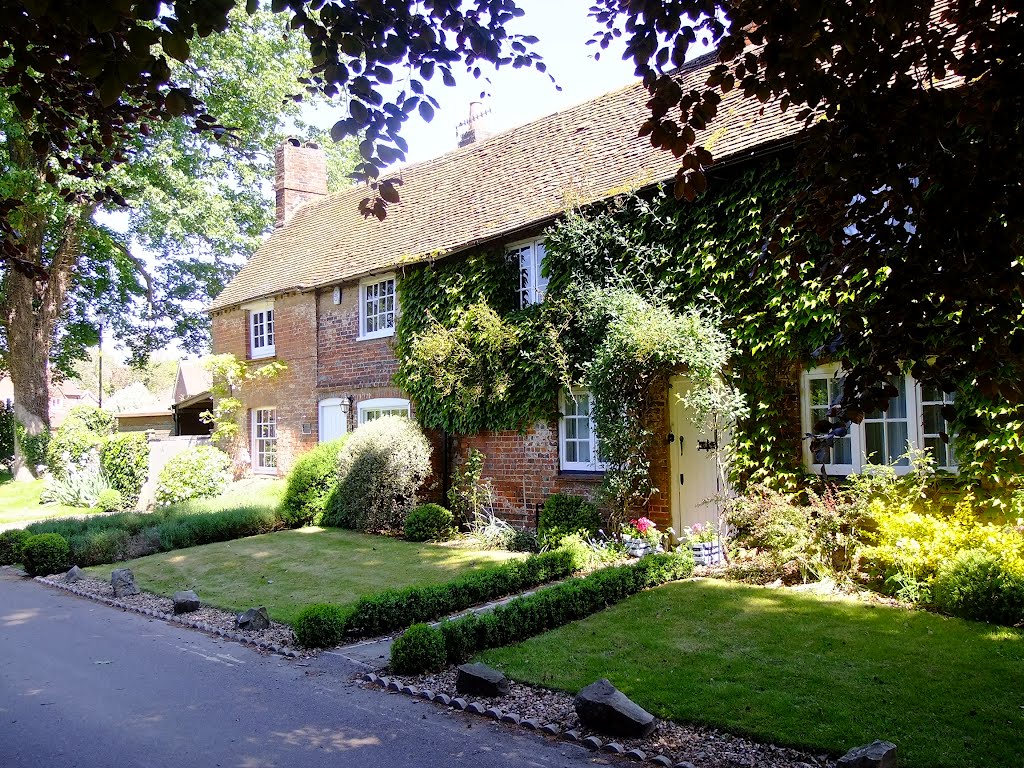 Cottages Great Missenden by Peter Gooding