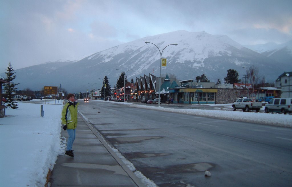 "C'mon! I'm Freezing", on Connaught Drive. by Chris Fryatt