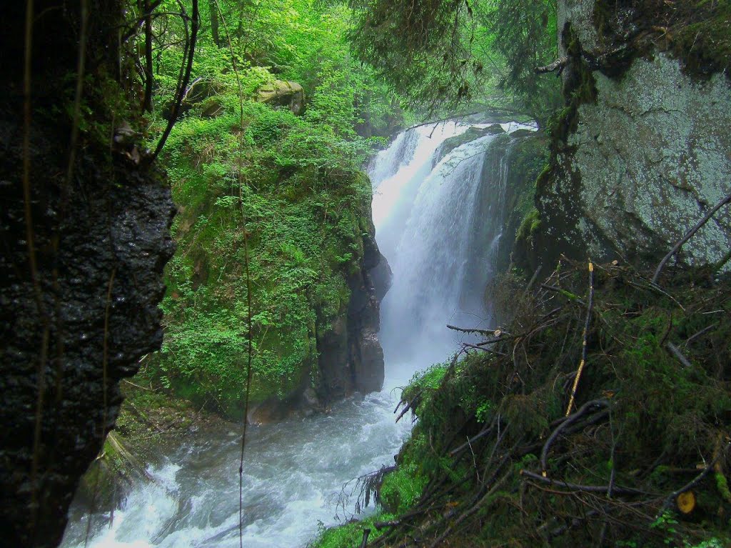 Wasserfall am Walsa Wanderweg bei Murg by topweg.ch