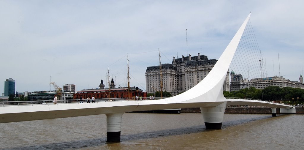 Ponte da Mulher, Puerto Madero, Buenos Aires, Argentina 2007 by Roberto Pereira