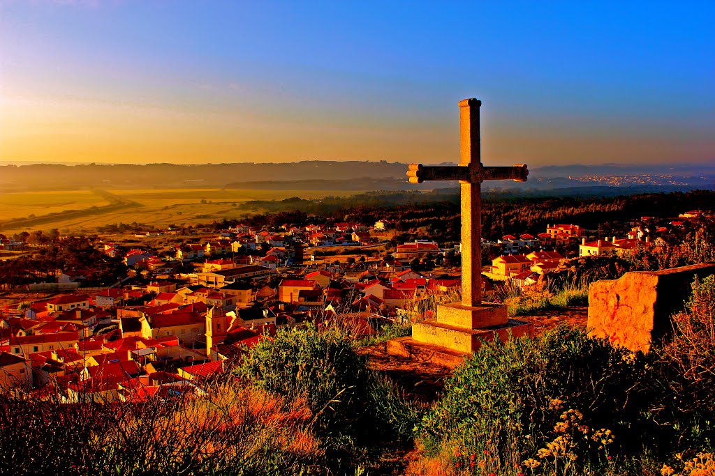 ALDEIA DE SALIR,NASCER DO SOL---POR TERRAS DO OESTE. by Guizel