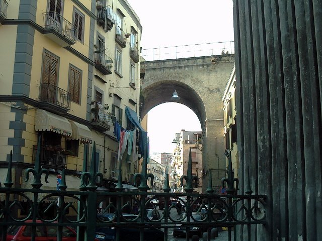 Ponte della sanità by Bruno Pica