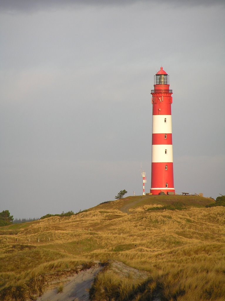 Leuchtturm auf Amrum by Georg Homburg