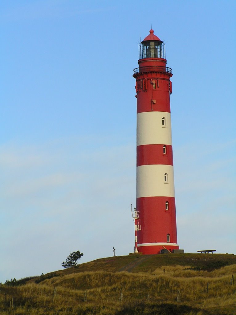 Leuchtturm auf Amrum by Georg Homburg