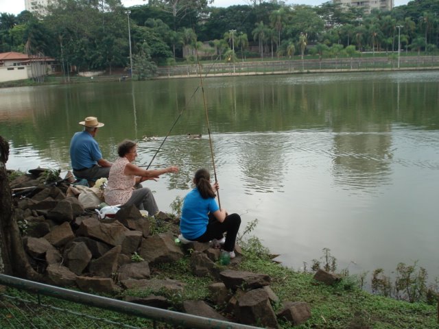 Bonito Lago Municipal na região central de Araras-SP by LPSLPS