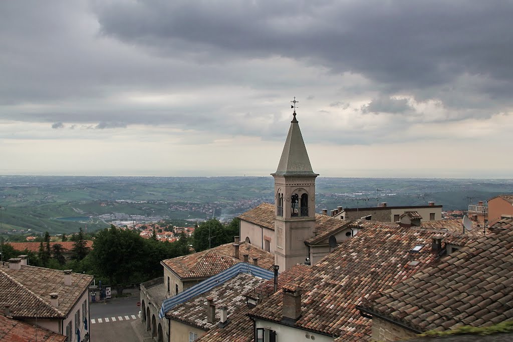 San Marino, Chiesa del Suffragio by Elena Zakamaldina