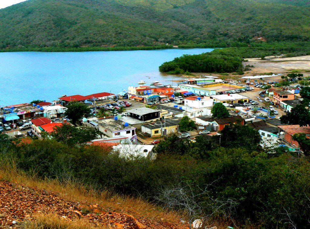 VENEZUELA, Mochima, Estado Súcre. by Orlando Leiva