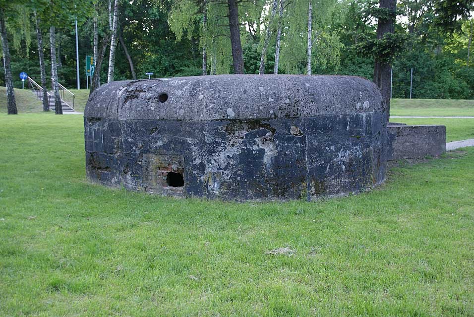 KĘTRZYN - ZESPÓŁ SCHRONÓW PRZECIWODŁAMKOWYCH OPL Z 1942 ROKU - SCHRON NR 2 by Łukasz Świetlik