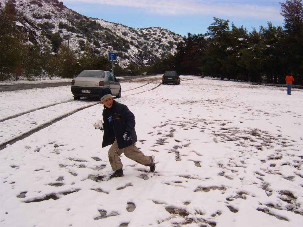 Nieve Carretera El Cobre - Rancagua - Chile by mcarvallo