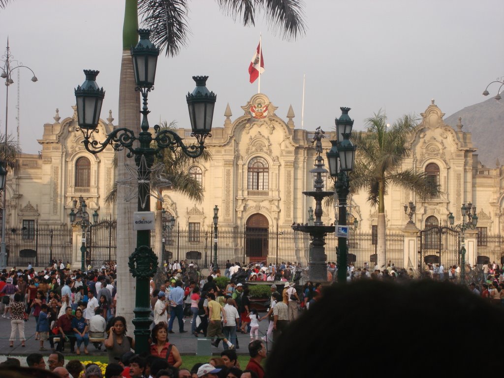 Palacio de Gobierno , Lima - Perú by Pdro Jo C Placios Kn…