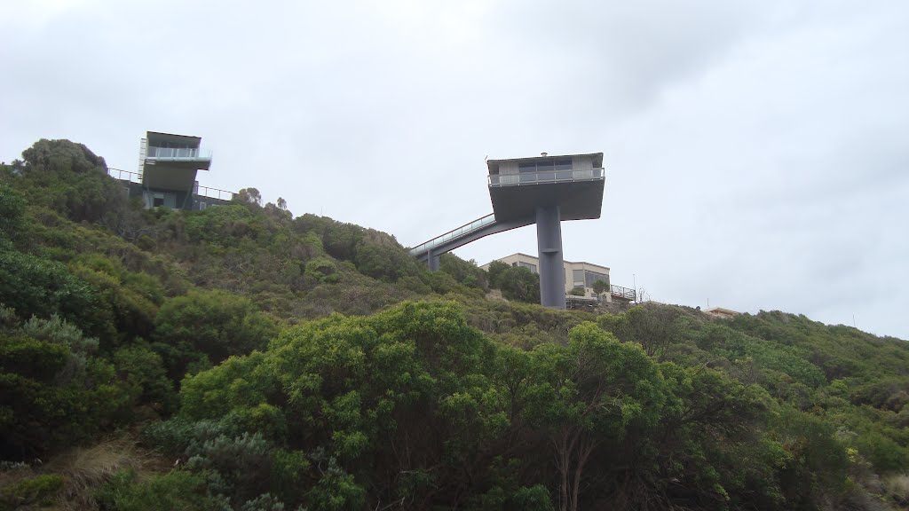 Pole House, Fairhaven by Stan Robertson