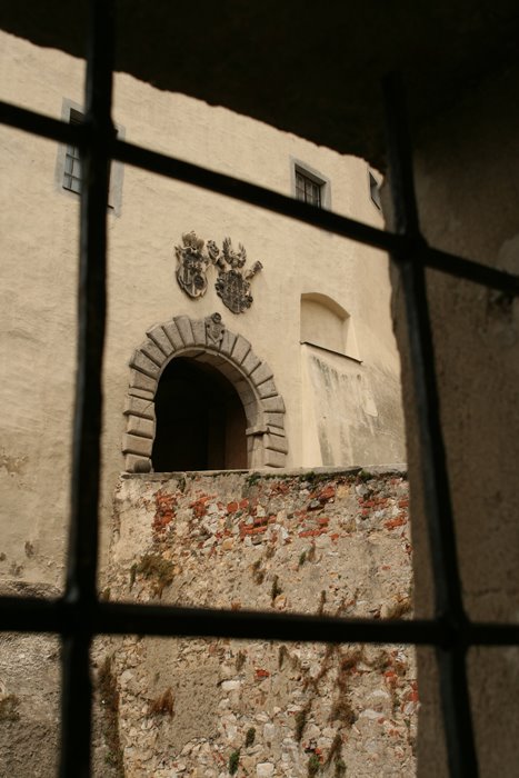 Entrance to the castle by Yulija Pekarchuk