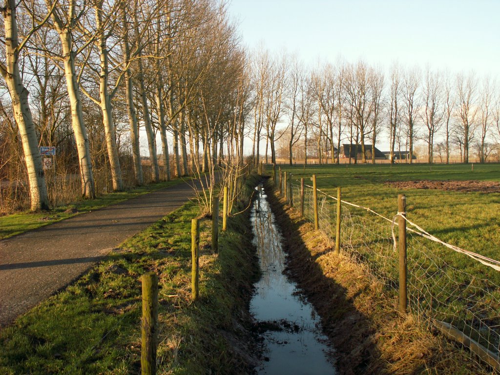 22-01-2008 fietspad richting spijk by Tjeert.Mensinga ©