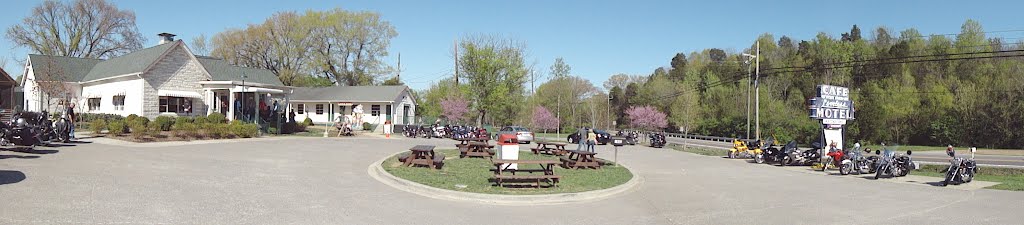 Loveless Cafe Panoramic by alabama rick