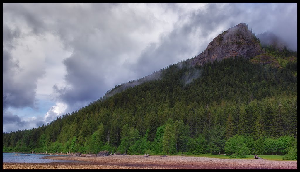 Rattlesnake Mountain by MaryYeWang