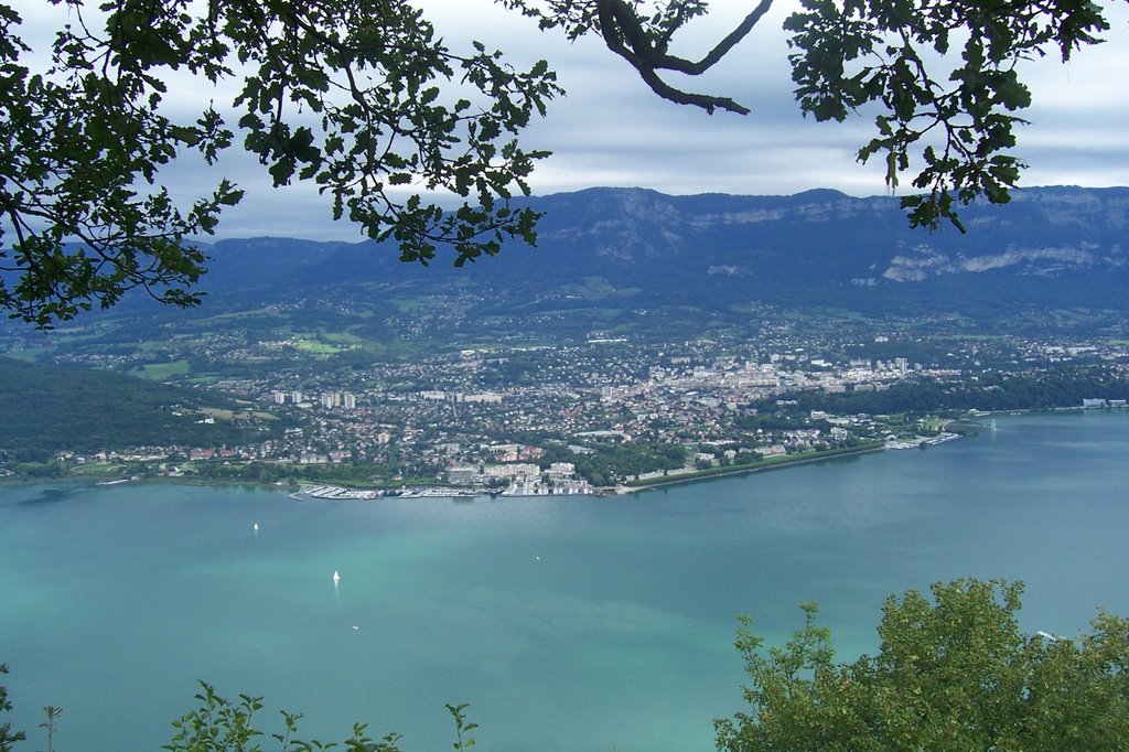 Aix-Les-Bains, Savoie by Sébastien Vanhove