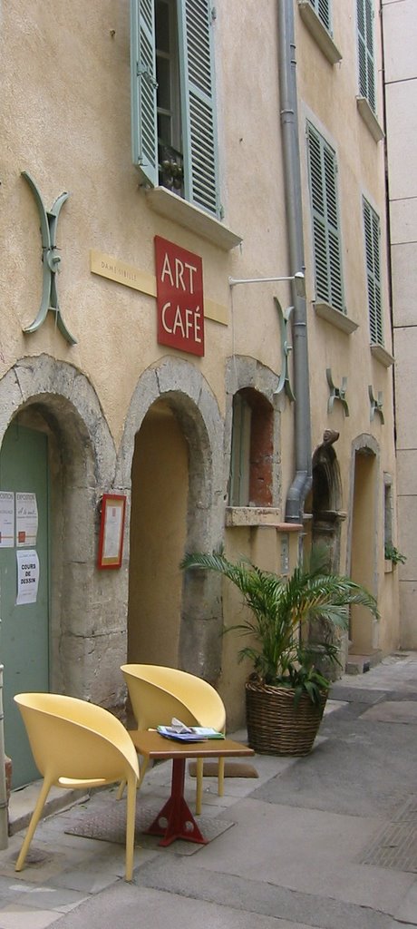 Art Café - rue du Bon Pasteur by Daily