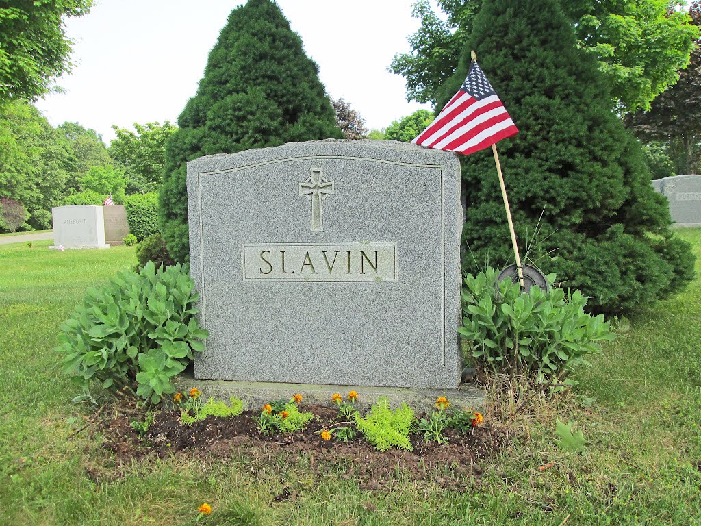 Grave of John and Mary Slavin on May 28, 2012. by bslavinb