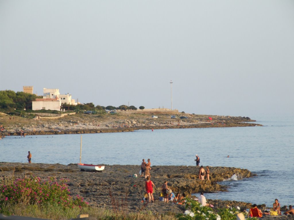 La costa di Torre Suda by www.salentoinvacanza.it by Loving Salento