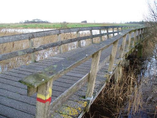 Roderwolde - Fietsbrug by Jannes Aalders