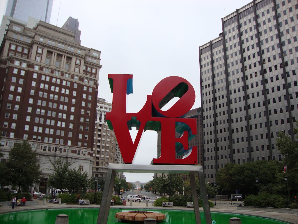 Philadelphia LOVE september 2011 by mitravpic