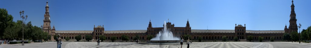 Plaza España Fuente by Evaristo Rodriguez M…