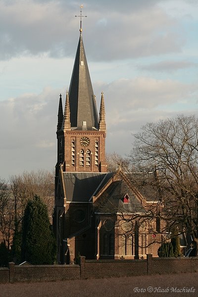 Maastricht - kerk Sint Pieter by Huub Machiels