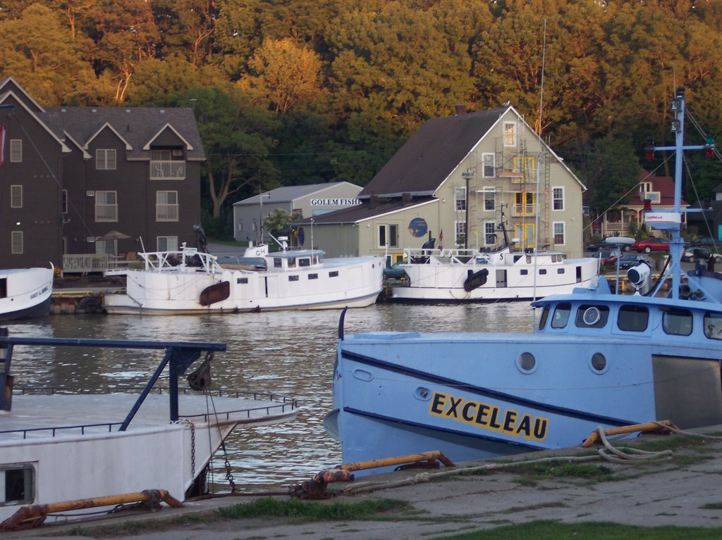 Fishing boats, Port Stanley, Ontario (2004) by soapy