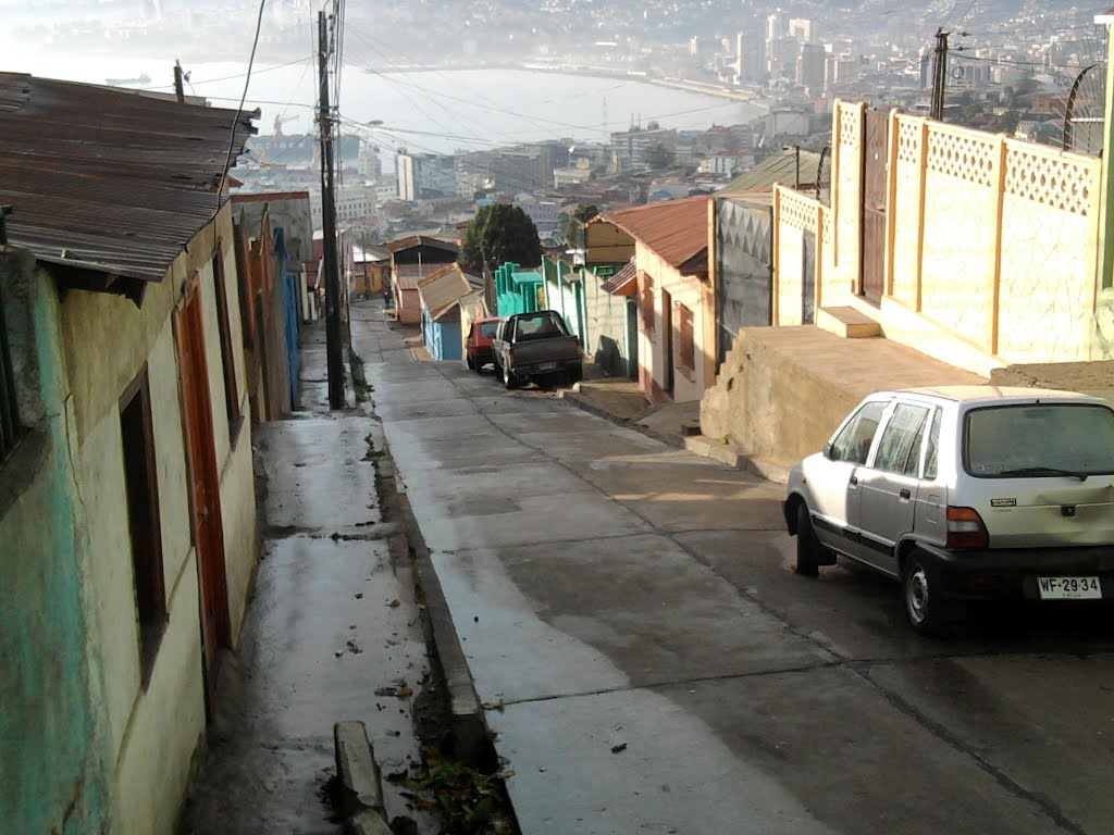 Desde la casa del tito.calle, uribe by Marco Borgoño Rodriguez