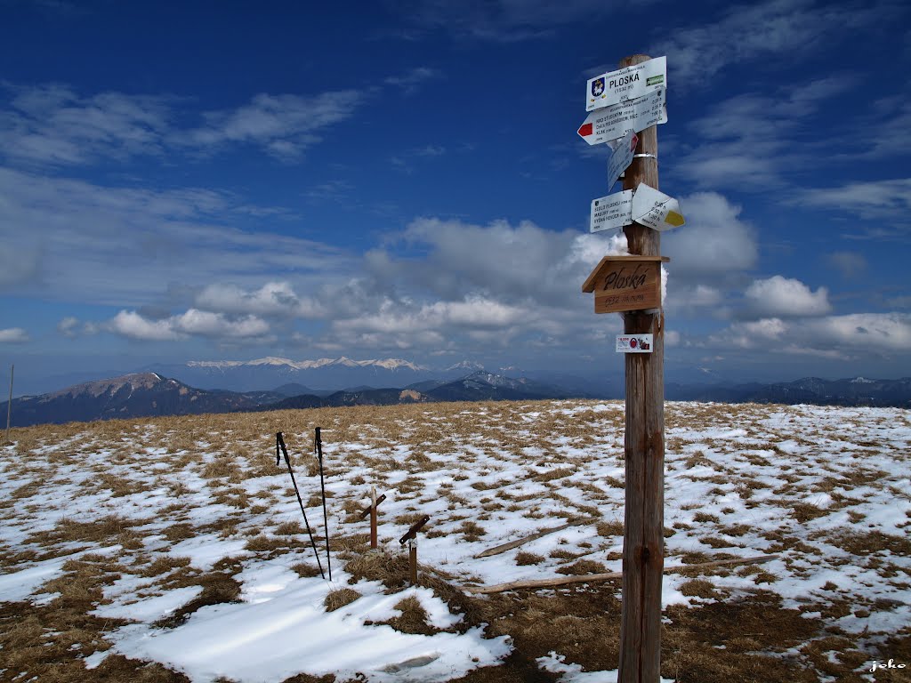 Ploská 1 532 m.n.m. by < JOKO >