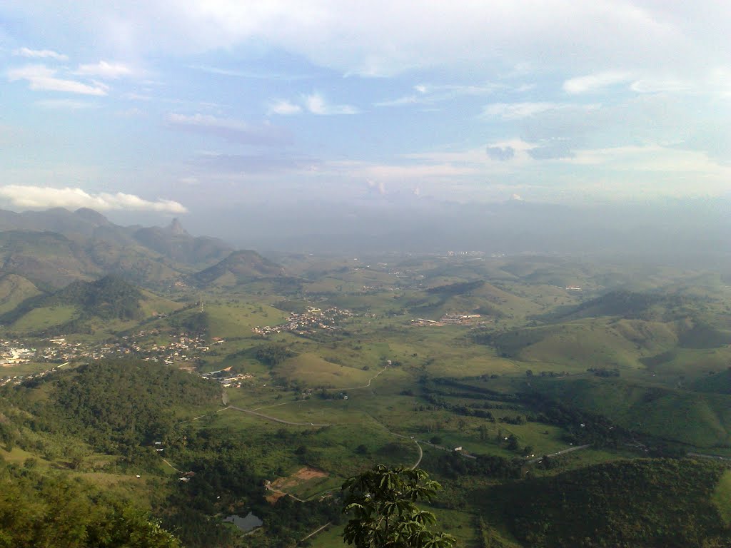 Cachoeiro de Itapemirim - Vista do Mirante / Vargem Alta - ES by Renan Louzada