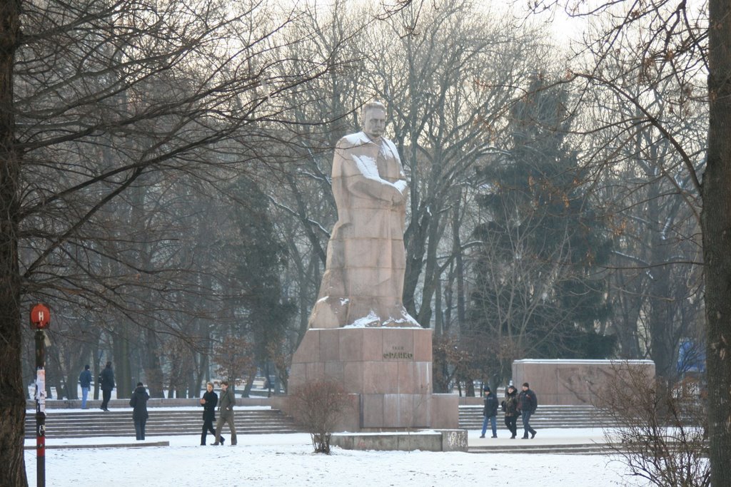 Lviv - Ivan Franko monument by Romain Schwartz