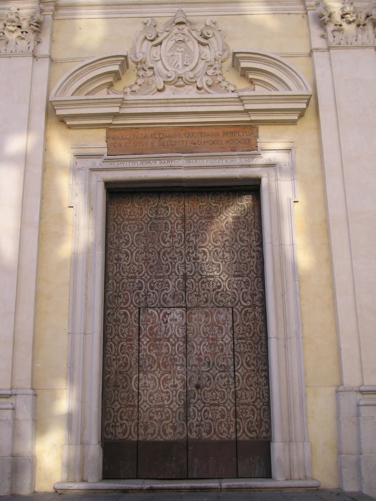 Portale basilica San Bartolomeo by colloca1