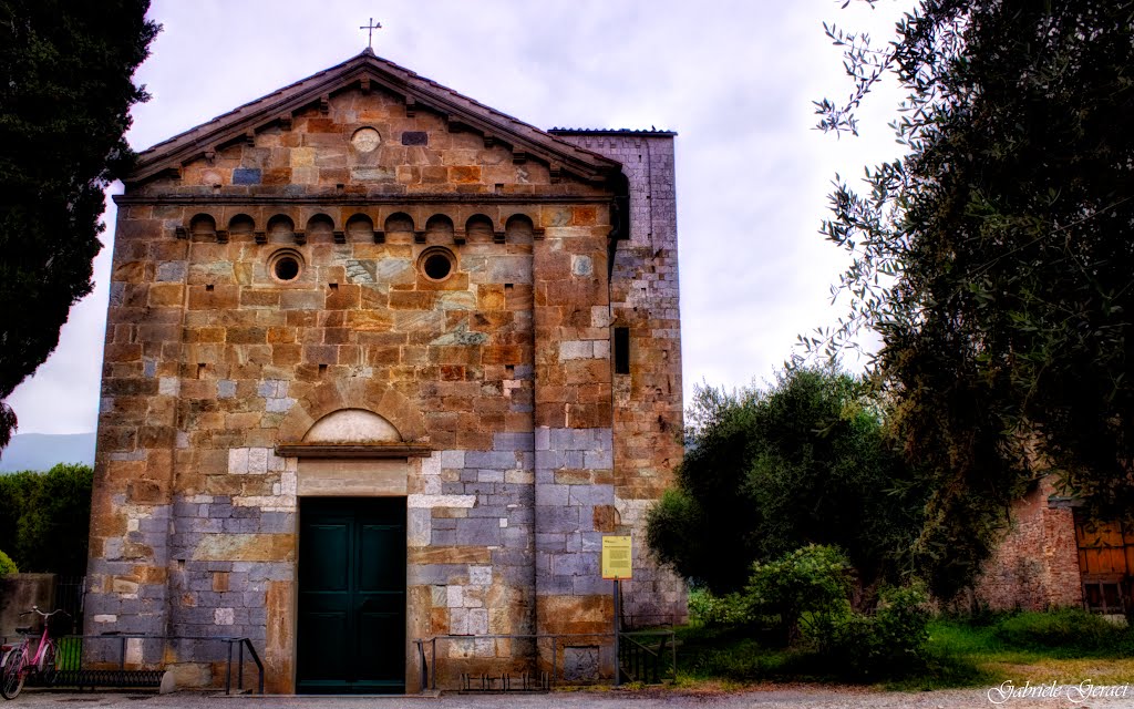 Pieve Santa Giulia a Caprona by Gabriele Geraci