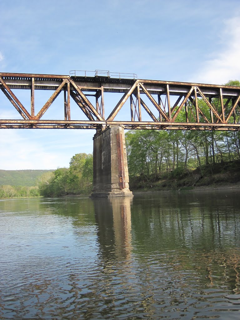 Train bridge number 6 by midatlanticriverrat