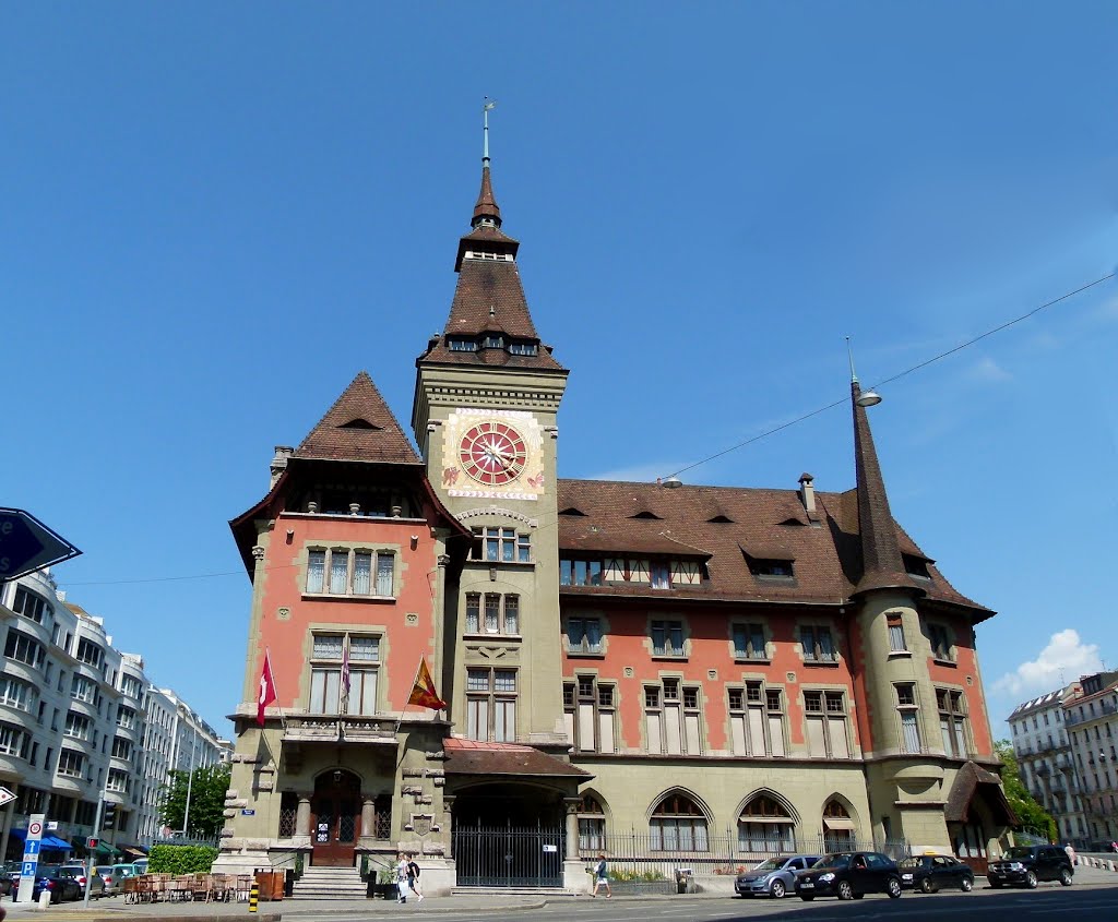 Mairie des Eaux-Vives - Genève ►Look Around by Magda GHALI