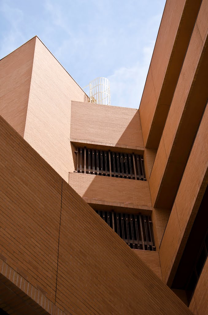 Architecture, Arizona State University Campus, Tempe, Arizona by davidpinter